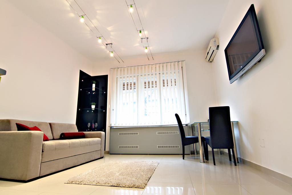 City Centre Apartment Новий Сад Екстер'єр фото